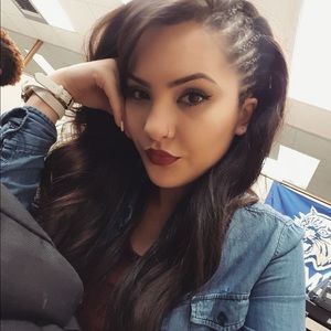 Meet your Posher, Maritza